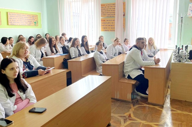 Студенти медколеджу